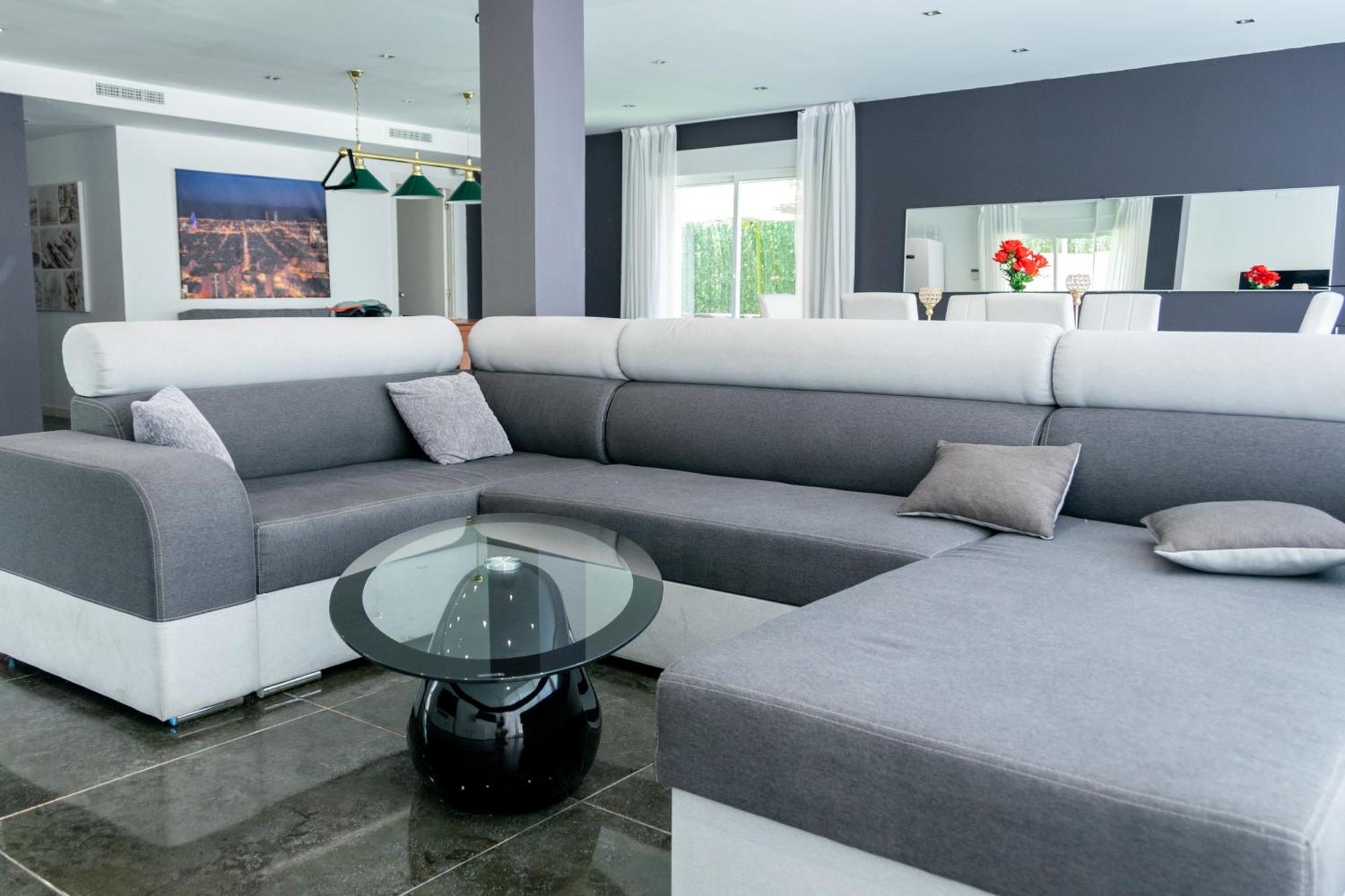 Luxurious Villa Marly II Castelldefels Dış mekan fotoğraf
